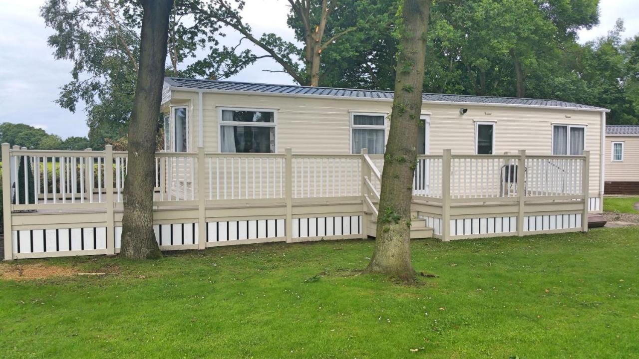 White Rose Caravan At Goosewood Holiday Park York Sutton on the Forest Dış mekan fotoğraf